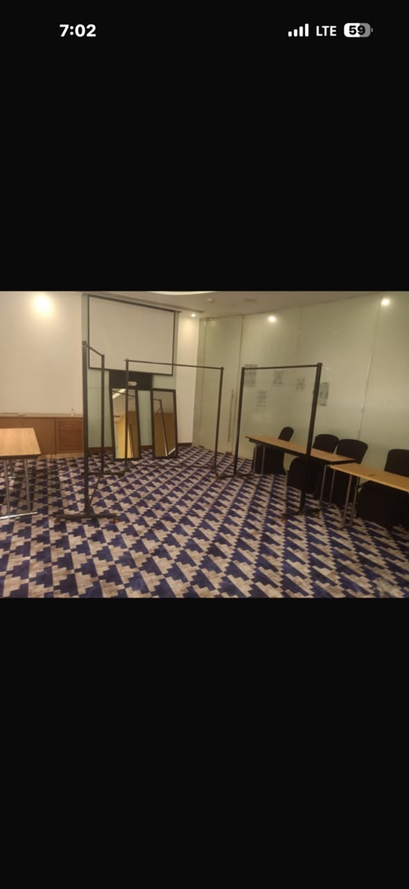 Garment Fitting Setup & Stands